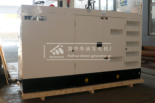 上?？蛻粲嗁徱慌_(tái)200kw靜音發(fā)電機(jī)組成功出廠